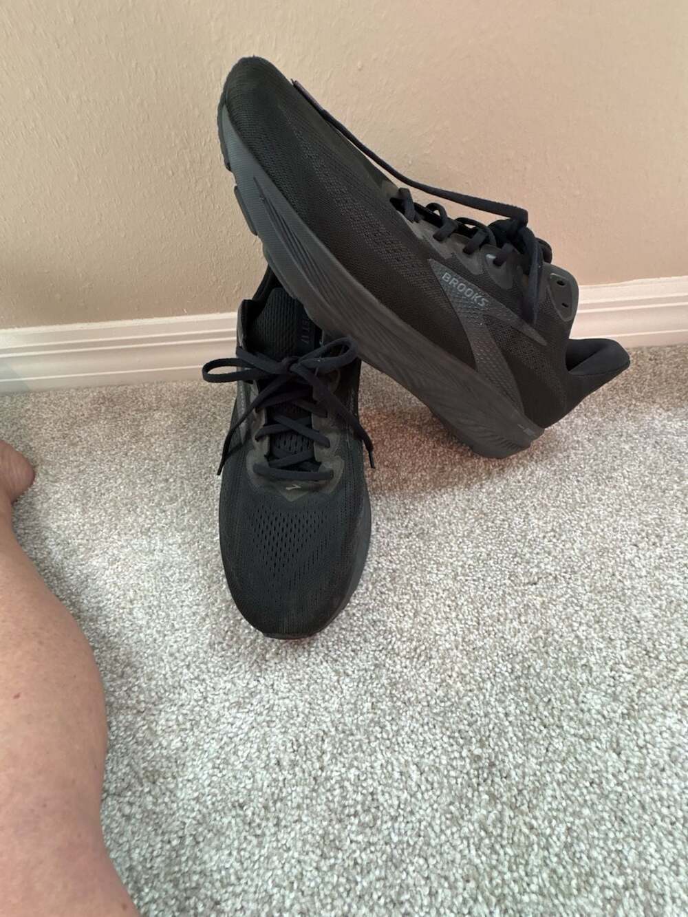 Brooks Ghost 17 Running Shoes Size 15